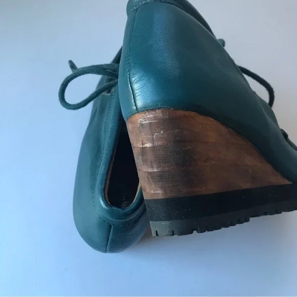 Women’s Sz 8 Teal ECOTE Leather Wedge Loafer | Wood Insert Wedge - Picture 8 of 9